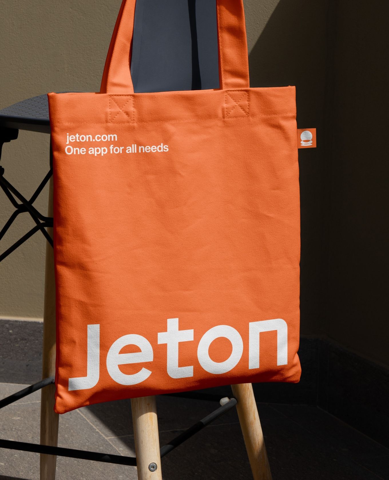 Jeton Tote Bags